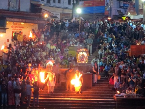 le-feu-au-centre-de-la-vie-sociale